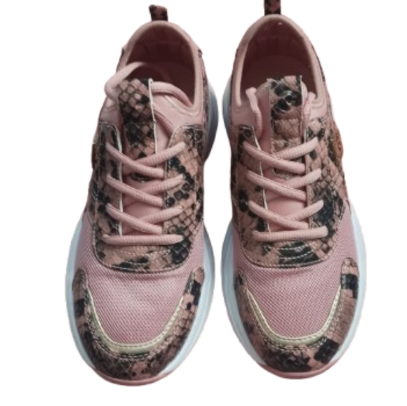 Guess GBG Women's Shoe Jimmy Lace-up Sneakers Pink Digital Camo Size 7M US - Picture 2 of 6